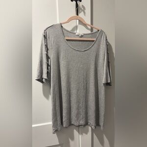 89th & Madison Light Gray Short Sleeve Top